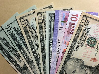 picture of money US dollar, Canadian Dollar, Euro for ready for exchange to Japanese Yen.